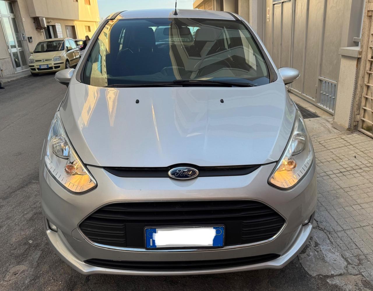 Ford B-Max 1.5 TDCi 75 CV Business Titanium