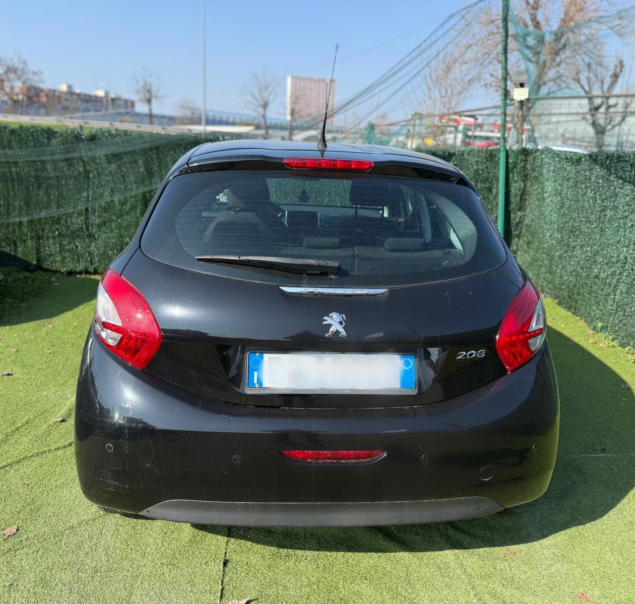 Peugeot 208 2014 1.4 GPL MOTORE DA CONTROLLARE