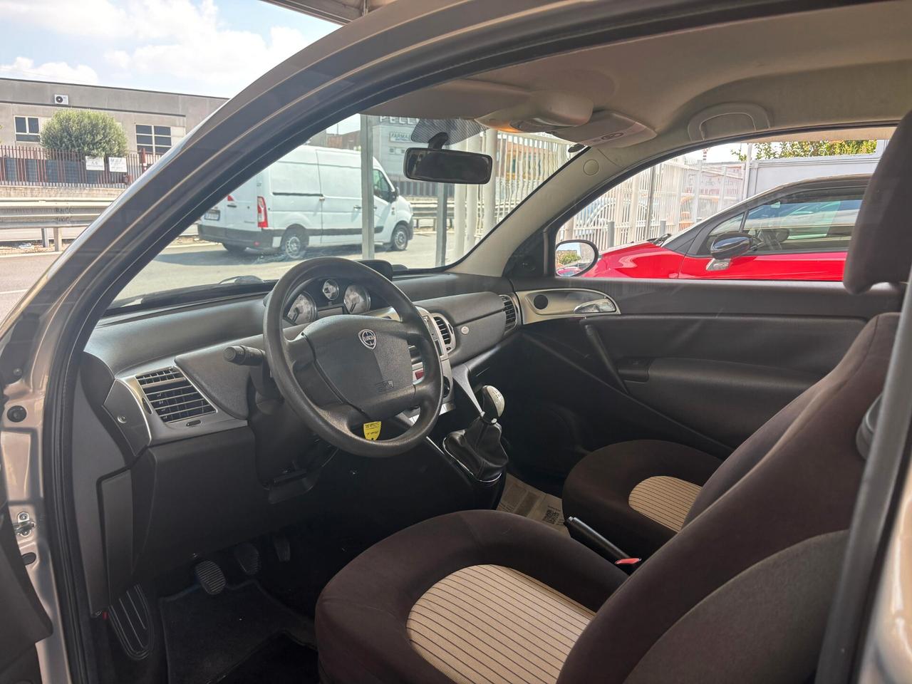 Lancia Ypsilon 1.2 Oro