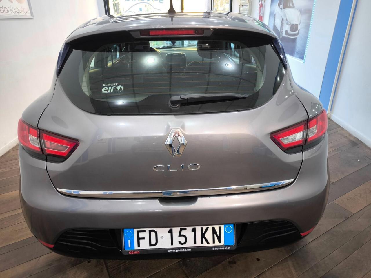 Renault Clio 1.2 75 CV 5 porte Duel