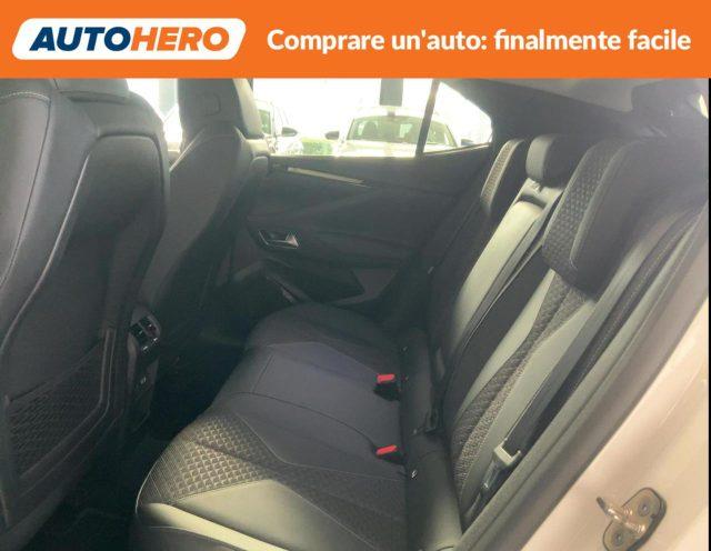 DS AUTOMOBILES DS 4 E-Tense 225 Cross Trocadero