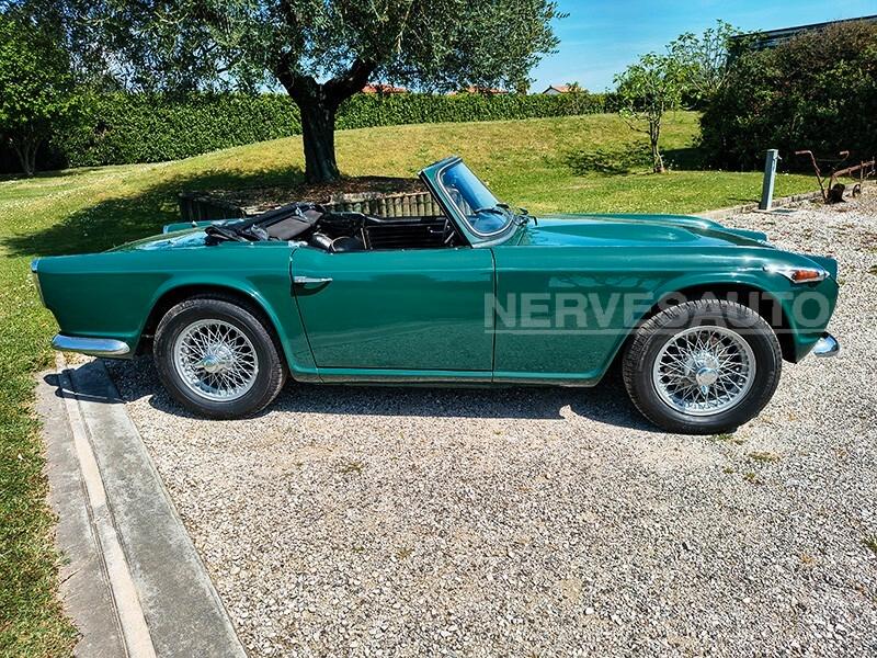 Triumph TR4 IRS Verde inglese | 1966 ASI Guida sinistra 2138 cc Ducati Bologna