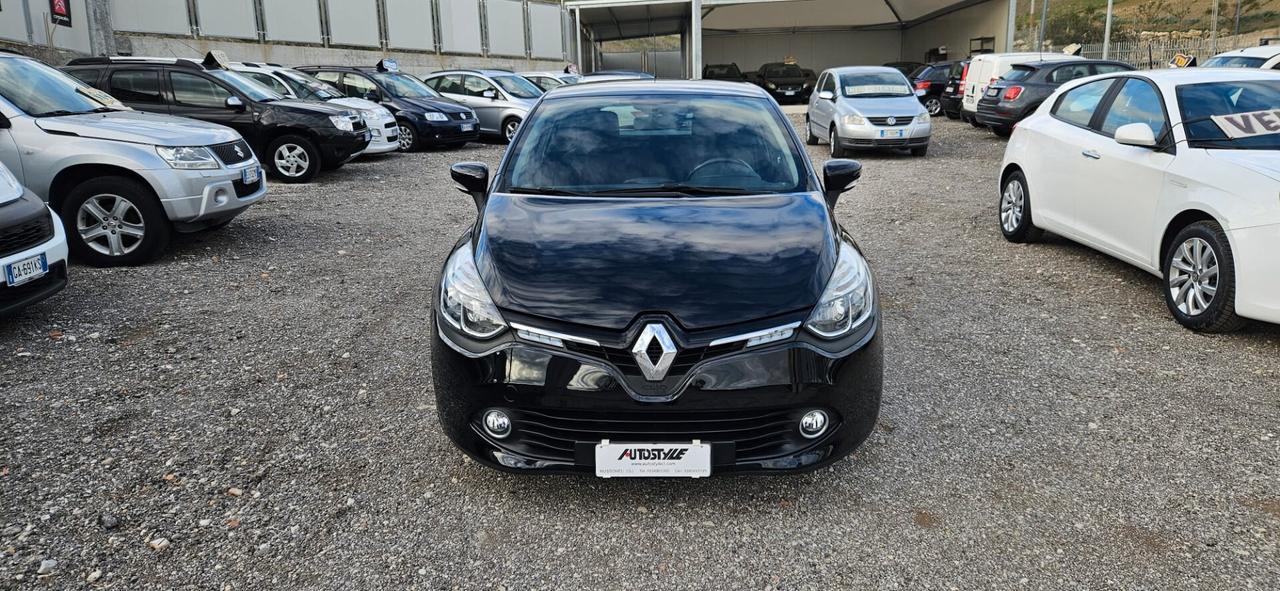 Renault Clio full opt 1.2 75CV (OK NEOPATENTATI)