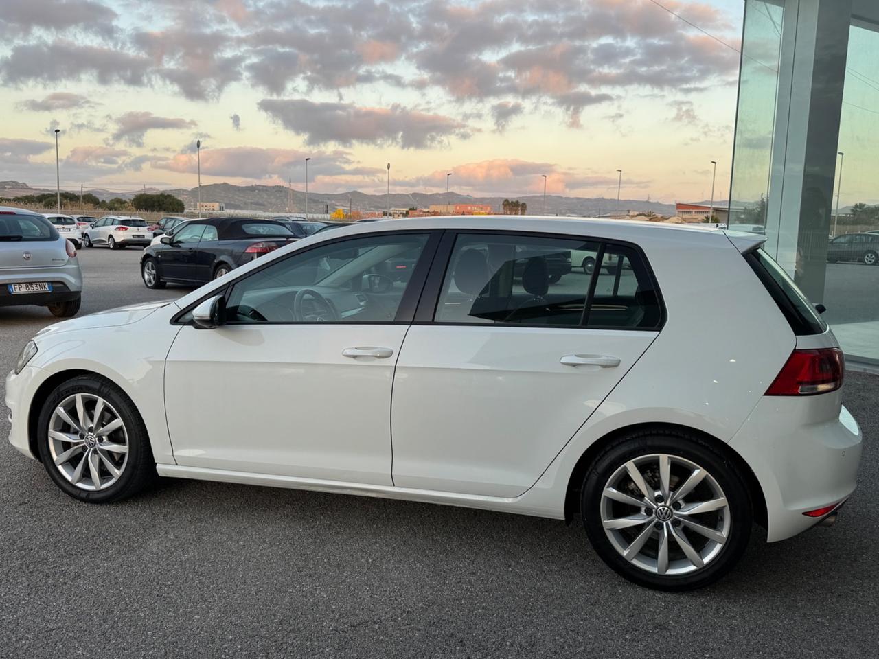 Volkswagen Golf Business 1.6 TDI DSG 5p. Highline