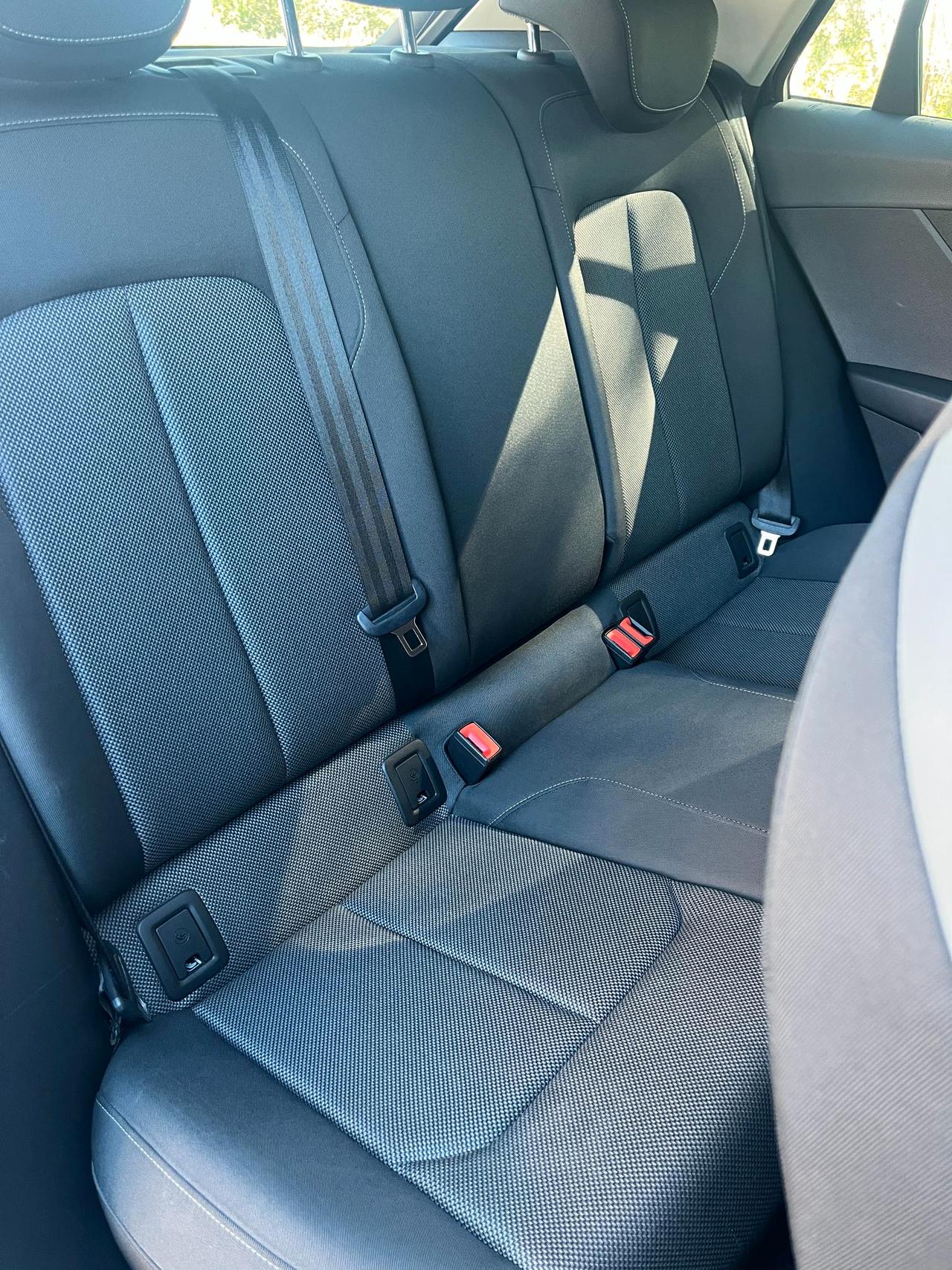 Audi Q2 30 1.6 tdi Admired s-tronic