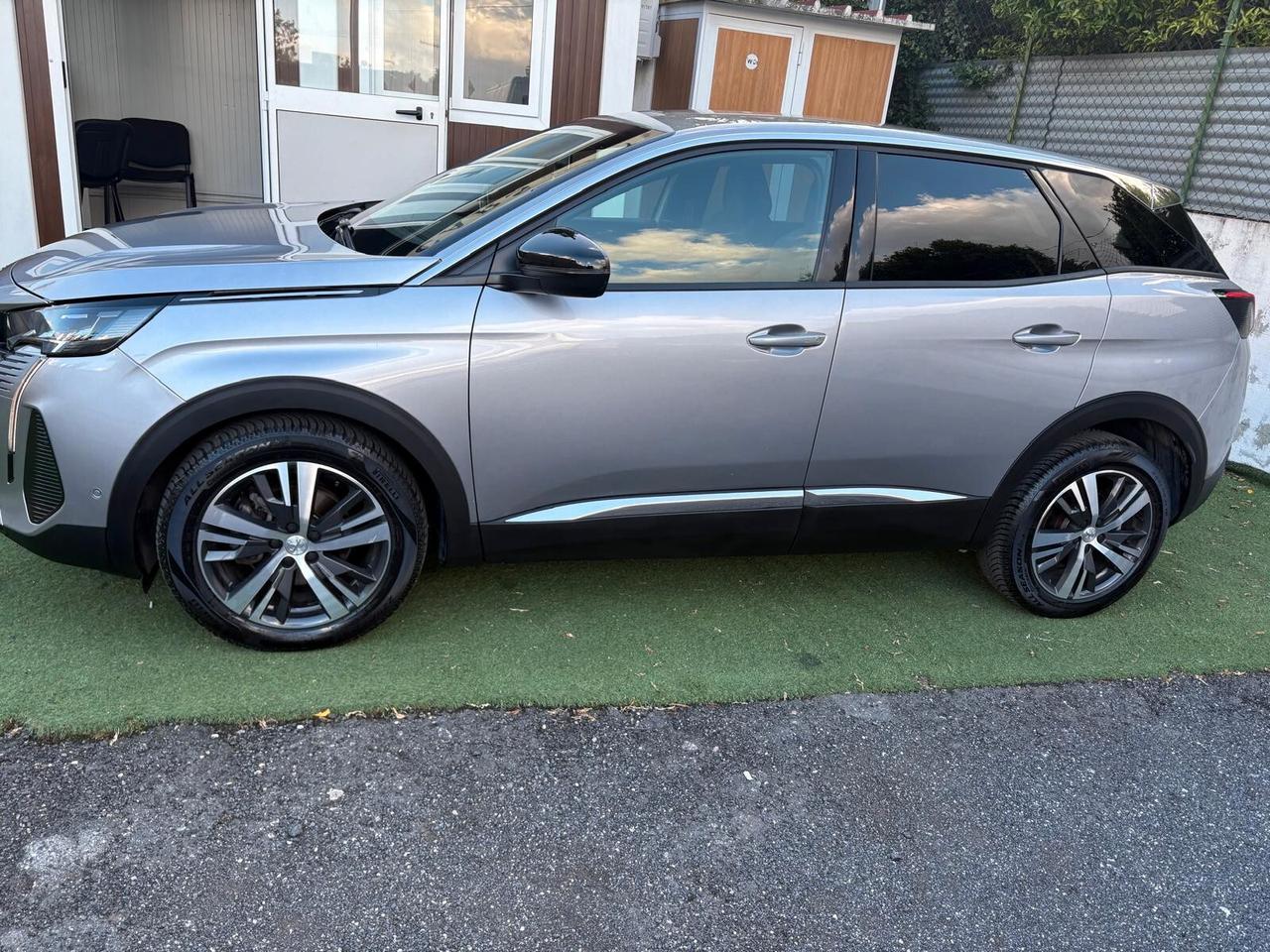 Peugeot 3008 BlueHDi 130 S&S EAT8 Allure KM 12300