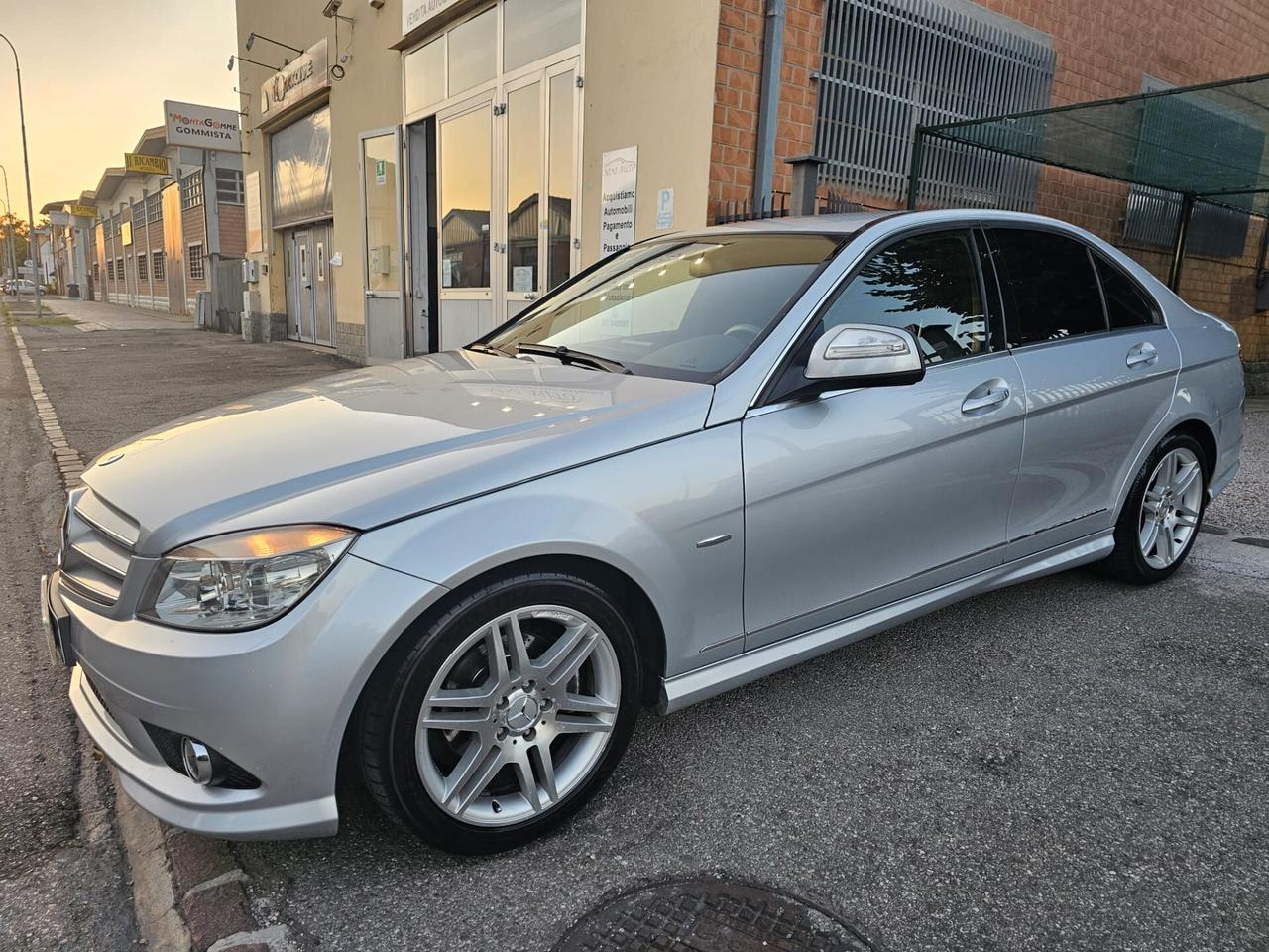Mercedes-benz C 220 CDI 170cv Avantgarde AMG*Navi*17*Unipro*