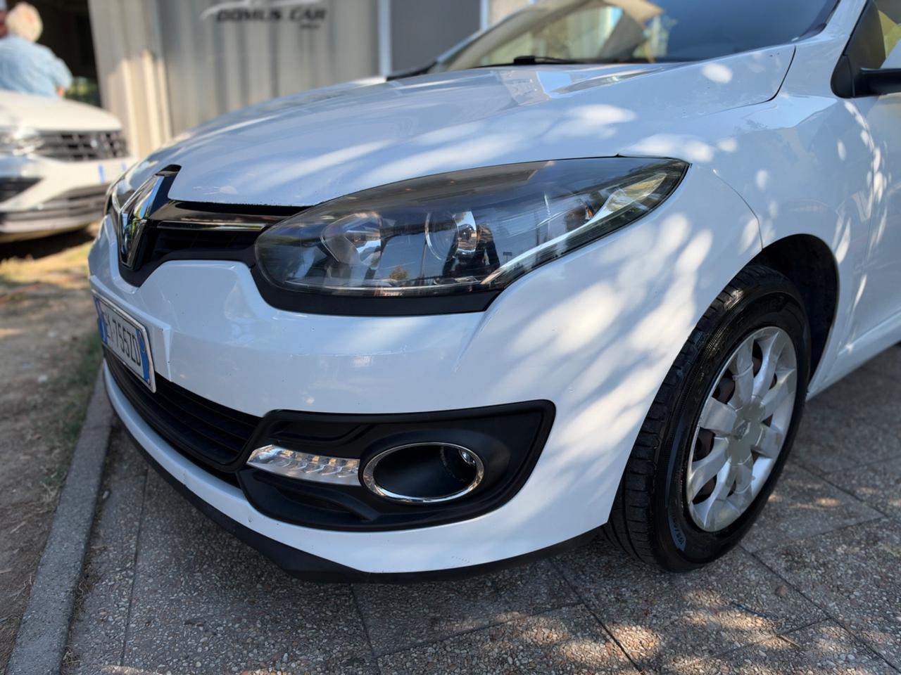 Renault Megane Mégane 1.5 dCi 110CV Wave Autocarro