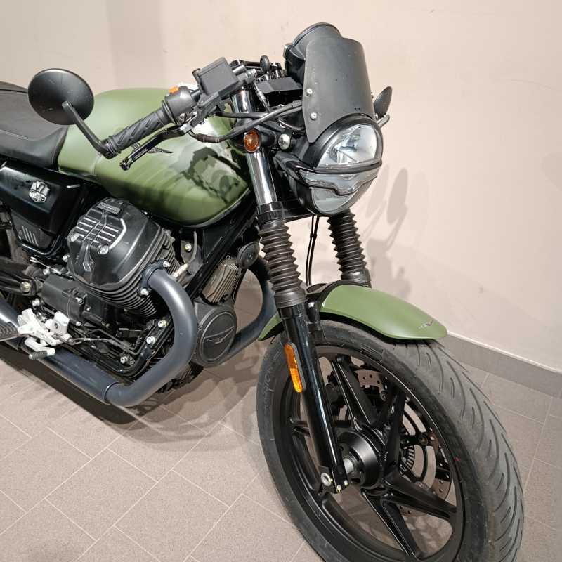 Moto Guzzi V7 Stone - 2024