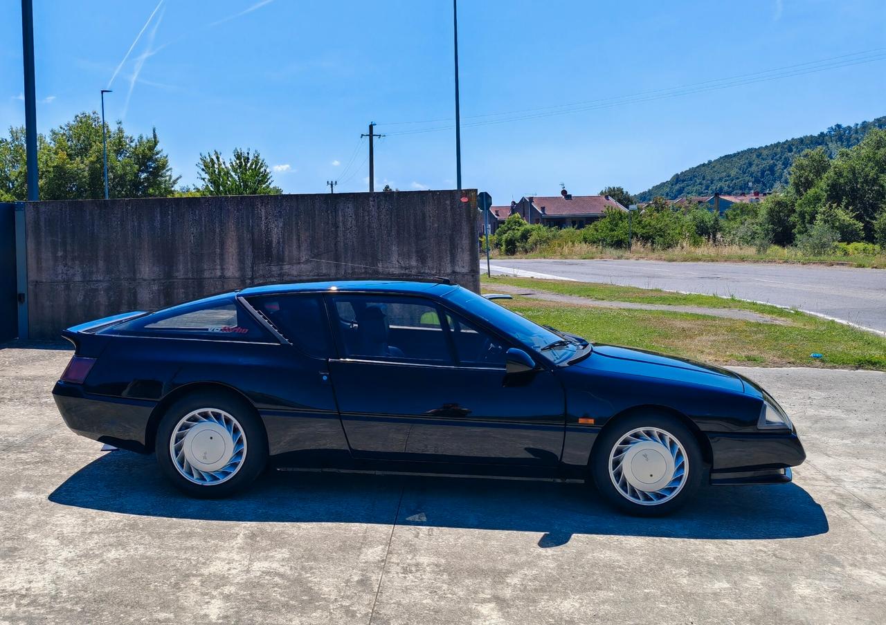 Renault Alpine V6 TURBO