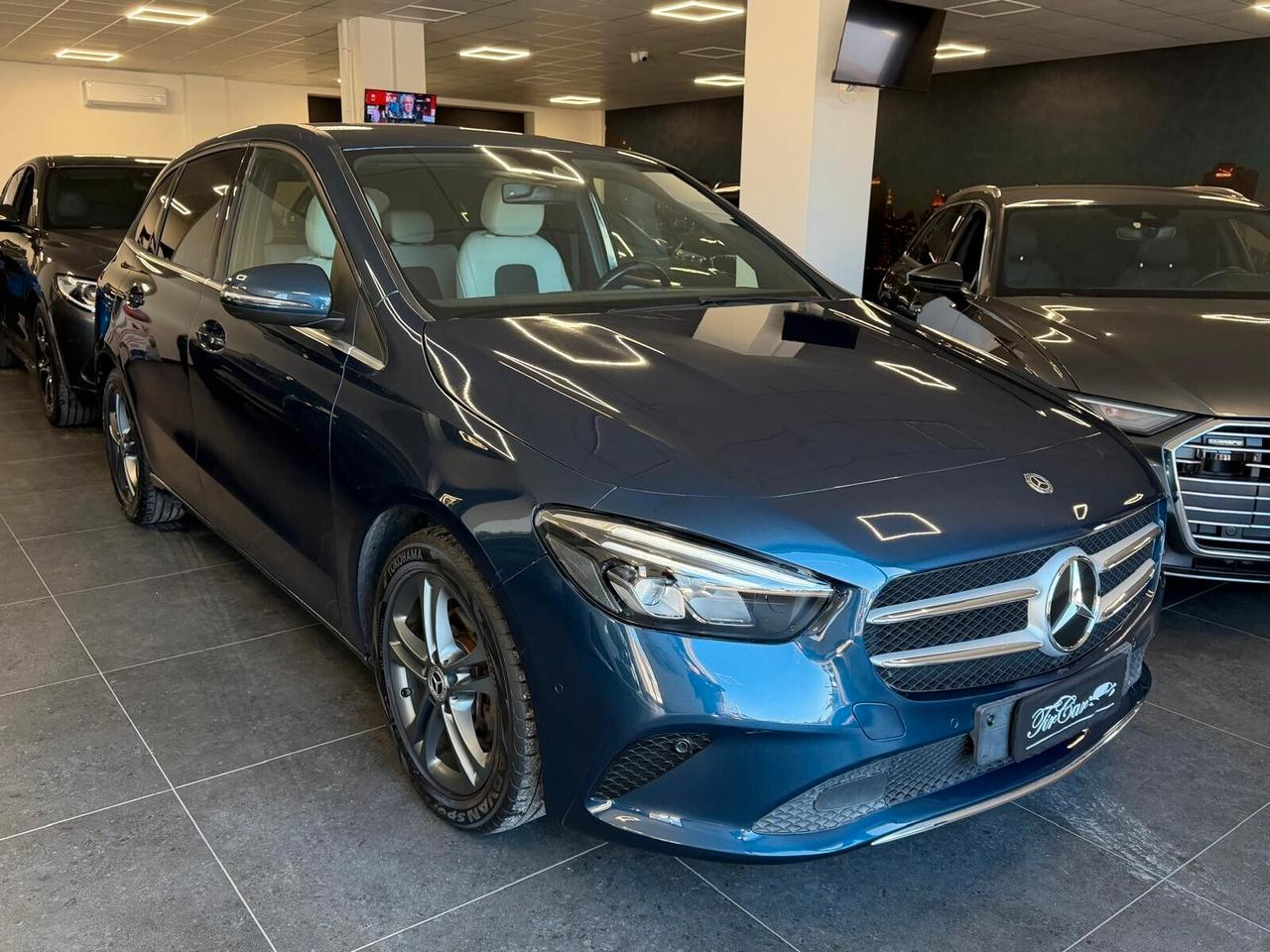 MERCEDES-BENZ CLASSE B180 SPORT 1.5 116CV PELLE NAVI CAM ANNO 2020