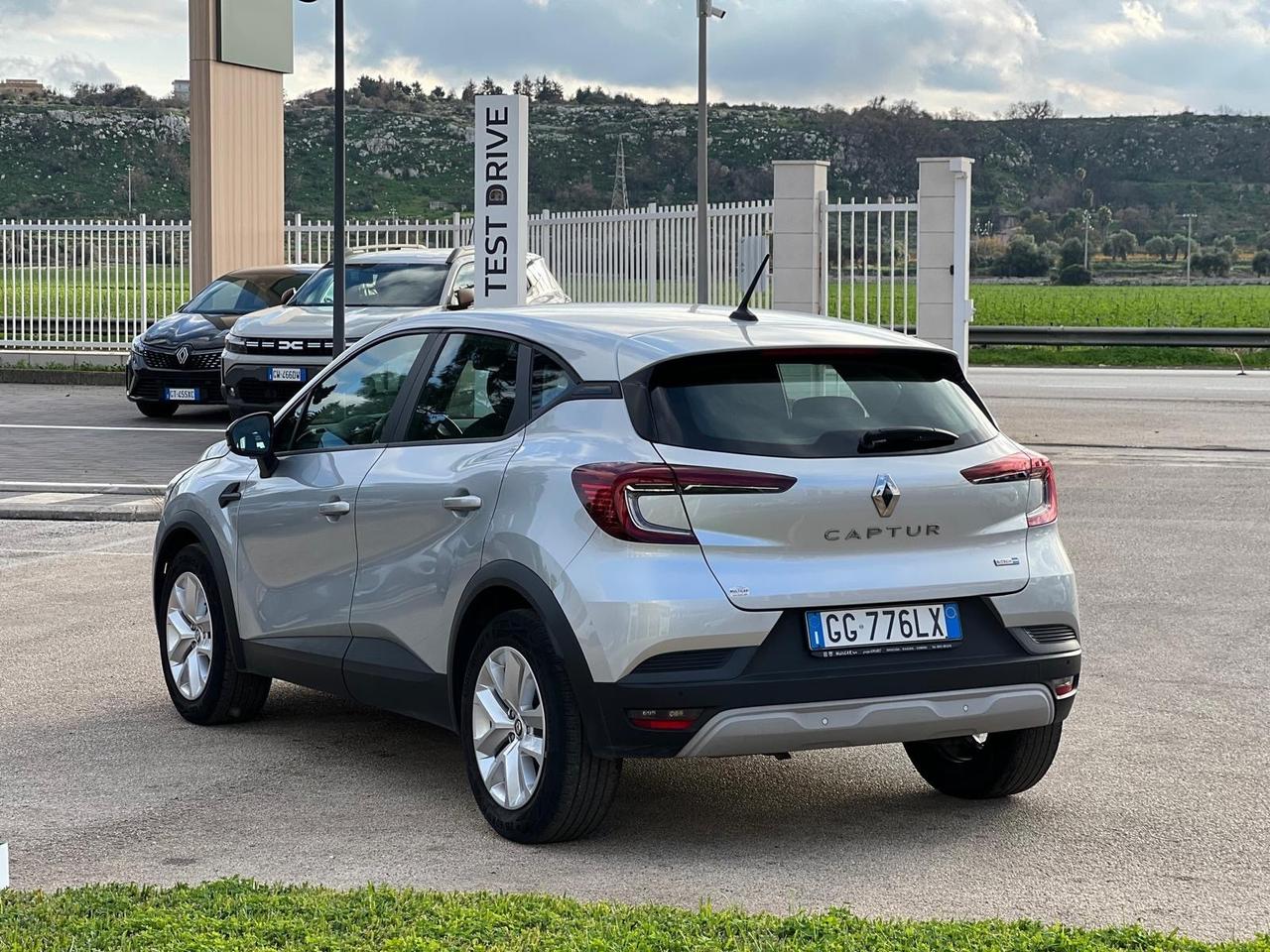 Renault Captur Hybrid E-Tech 145 CV Zen