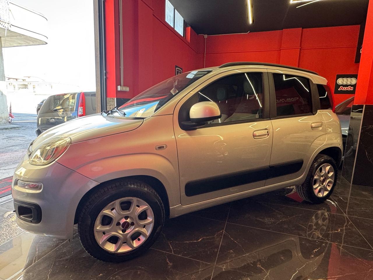 Fiat Panda 0.9 TwinAir Turbo Natural Power Lounge