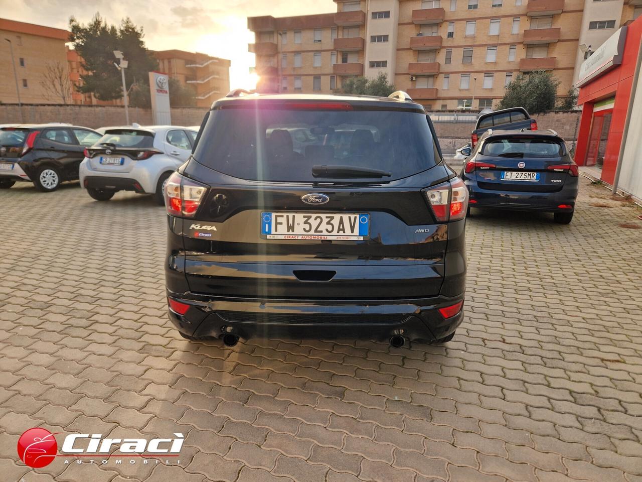 Ford Kuga 2.0 TDCI 180 CV S&S 4WD Powershift ST-Line