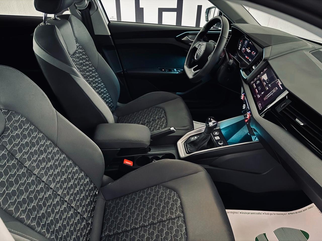Audi A1 SPB 30 TFSI S tronic Identity Black