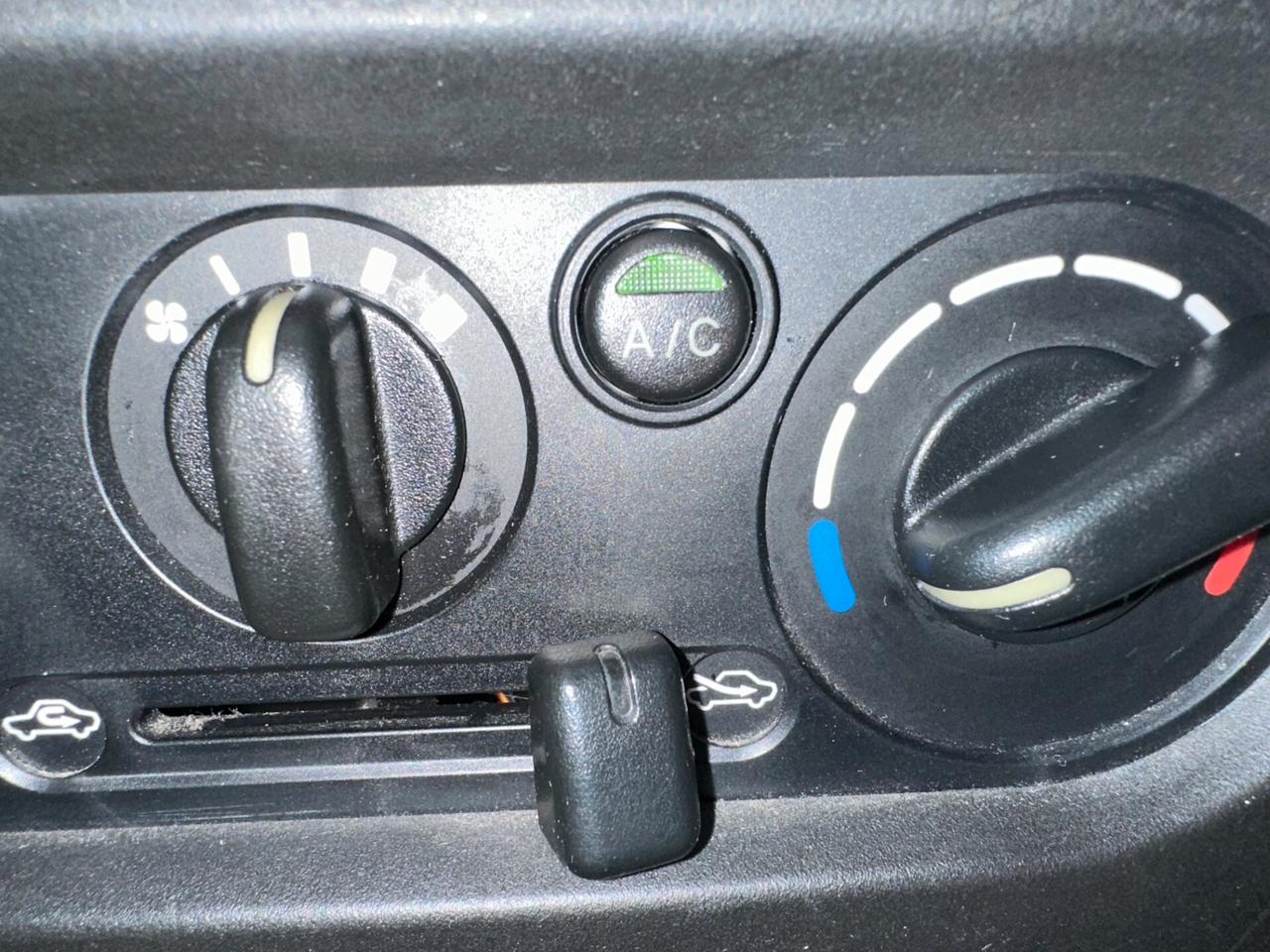 Suzuki Jimny 1.3i 16V cat 4WD JLX Più