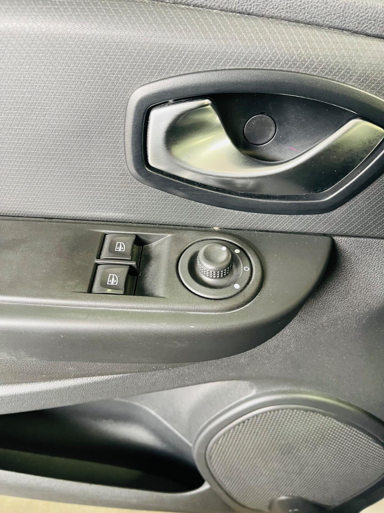 Renault Clio 1.2 75CV 5 porte Life