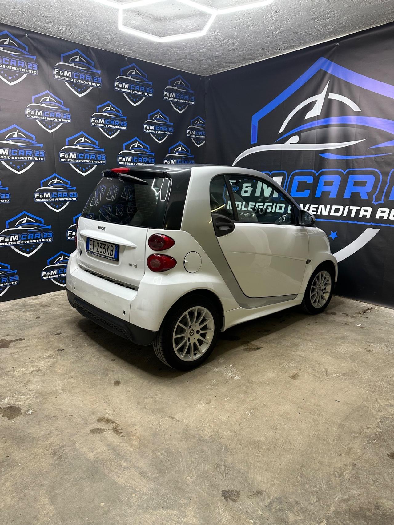 Smart ForTwo 1000 45 kW MHD coupé pure