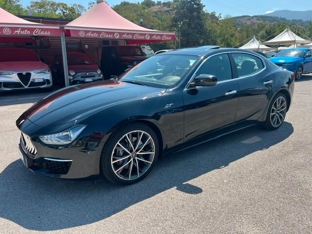 Maserati Ghibli 330 CV MHEV GT