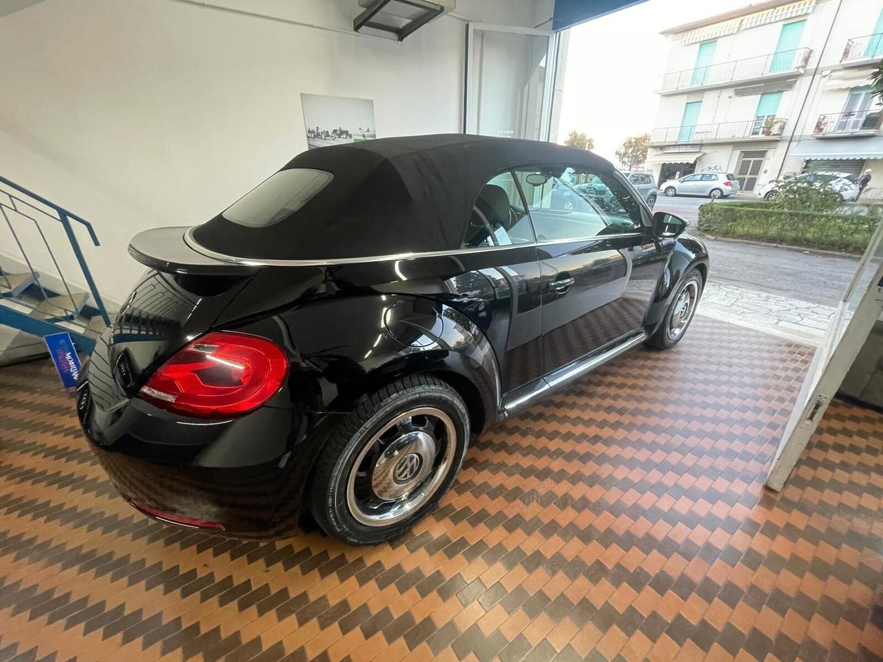 Volkswagen Maggiolino Cabrio 1.6 TDI Design