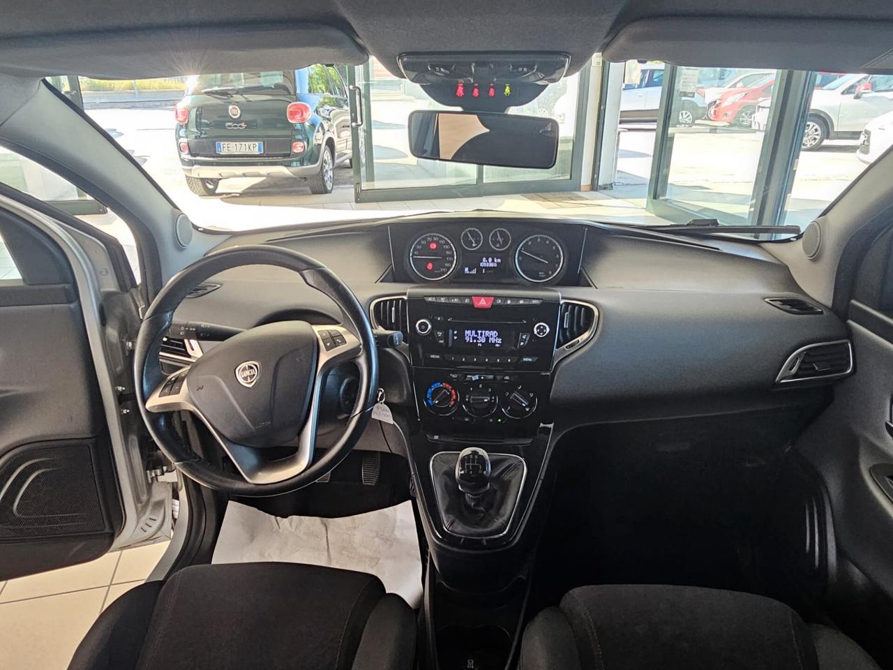 Lancia Ypsilon 0.9 TwinAir 85 CV 5 porte Metano Ecochic Gold