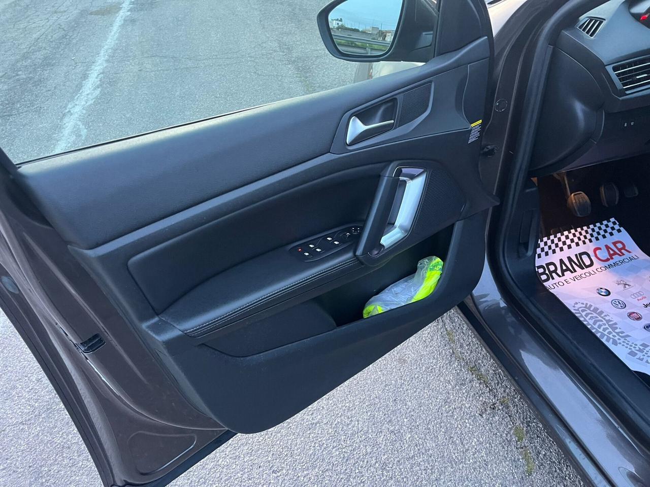 Peugeot 308 1.6 e-HDi Stop&Start Allure Unipro 2013