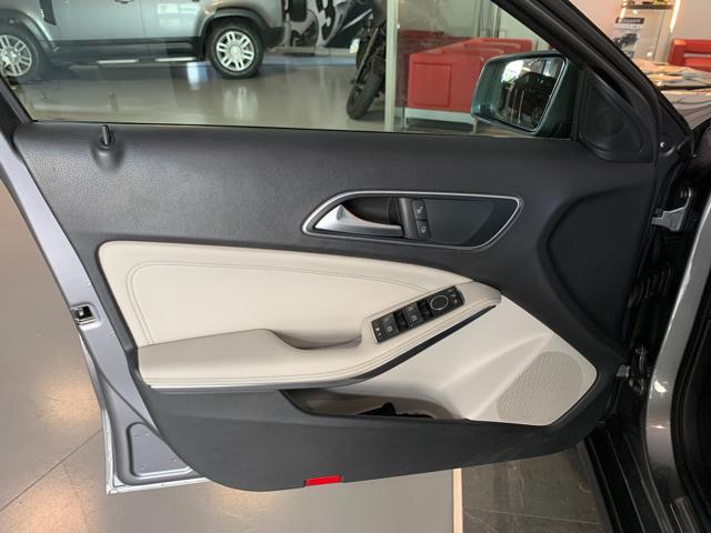 MERCEDES-BENZ GLA 220 CDI Automatic 4Matic Premium