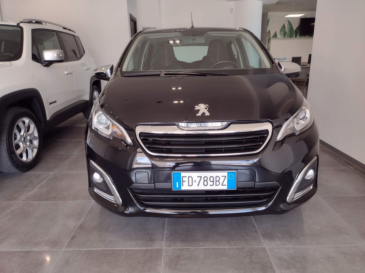 Peugeot 108 VTi 68 3 porte Allure