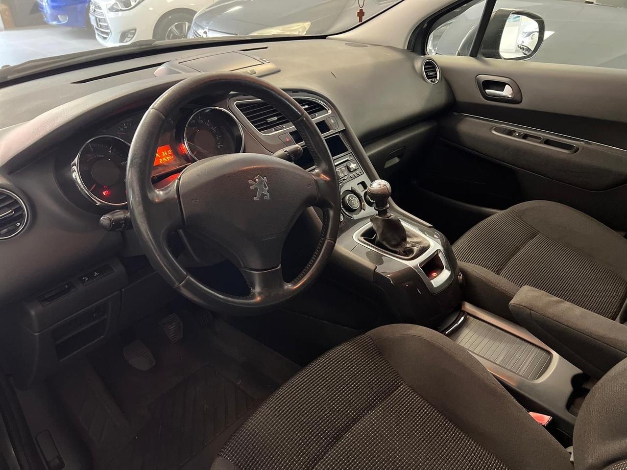 Peugeot 5008 1.6 HDi 112CV Business