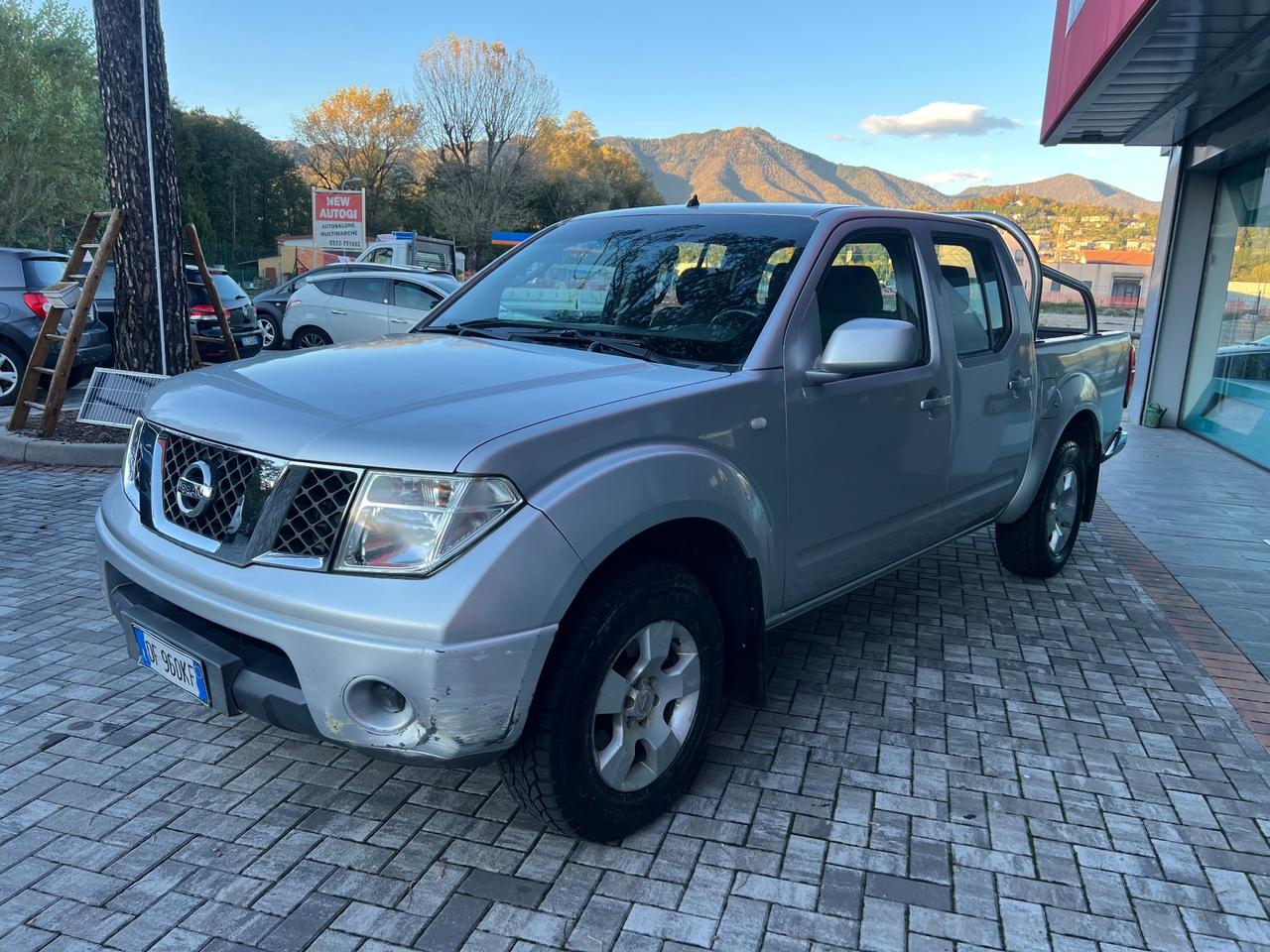 Nissan Navara 2.5 dCi 4x4 doppia cabina