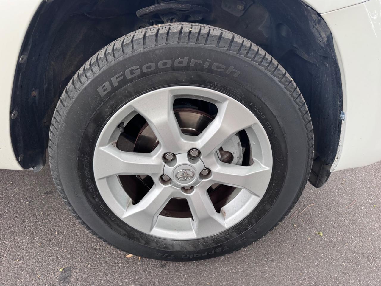 Toyota RAV4 2.2 D-4D 4X4 neopaten garanzia 12 mesi