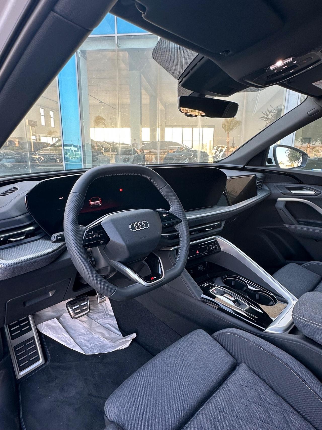 Audi Q5 Sline quattro offerta T-Stock prezzo imperdibile