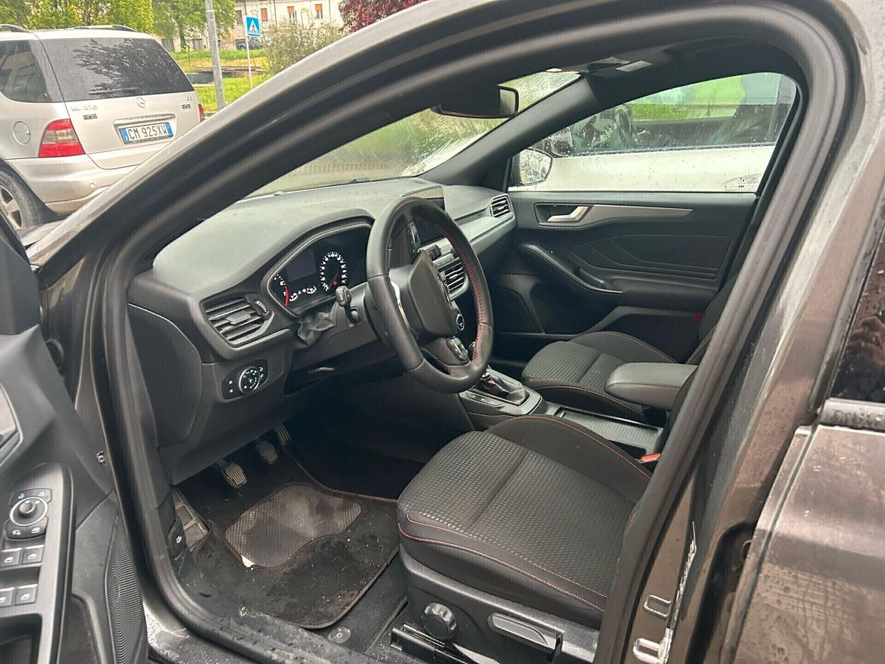 FORD FOCUS serie 5 HYBRID 1000 ECO-BOOST CV 125 KM 25.125 LED garanzia 12 mesi