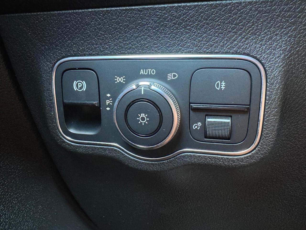 Mercedes-benz Classe GLB 180 d Automatic Sport