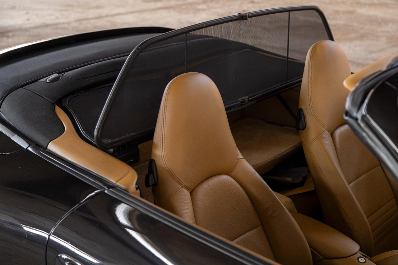 Porsche 911 Carrera 4S cat Cabriolet