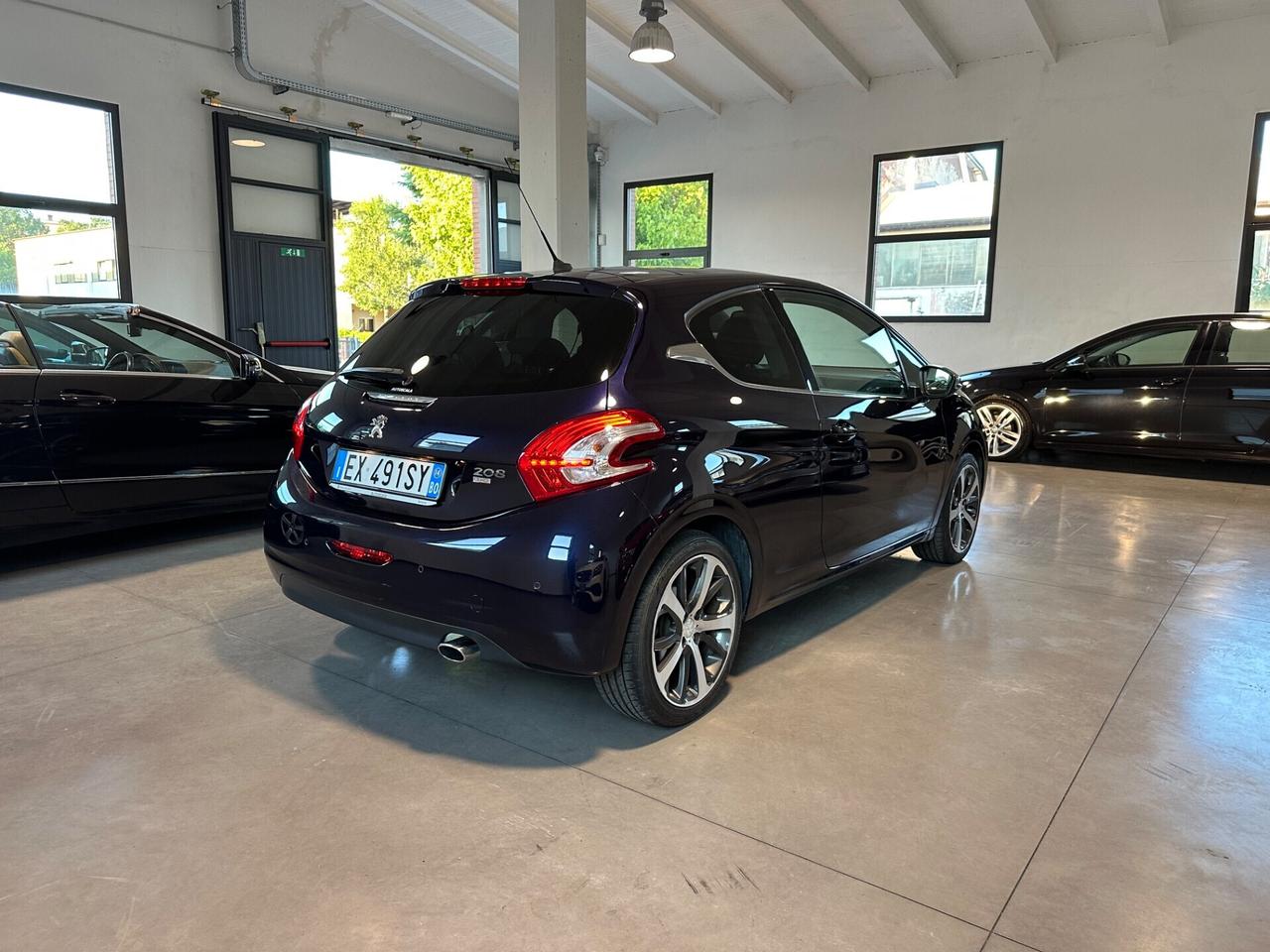 Peugeot 208 1.6 e-HDi 92 CV Stop&Start 5 porte Allure