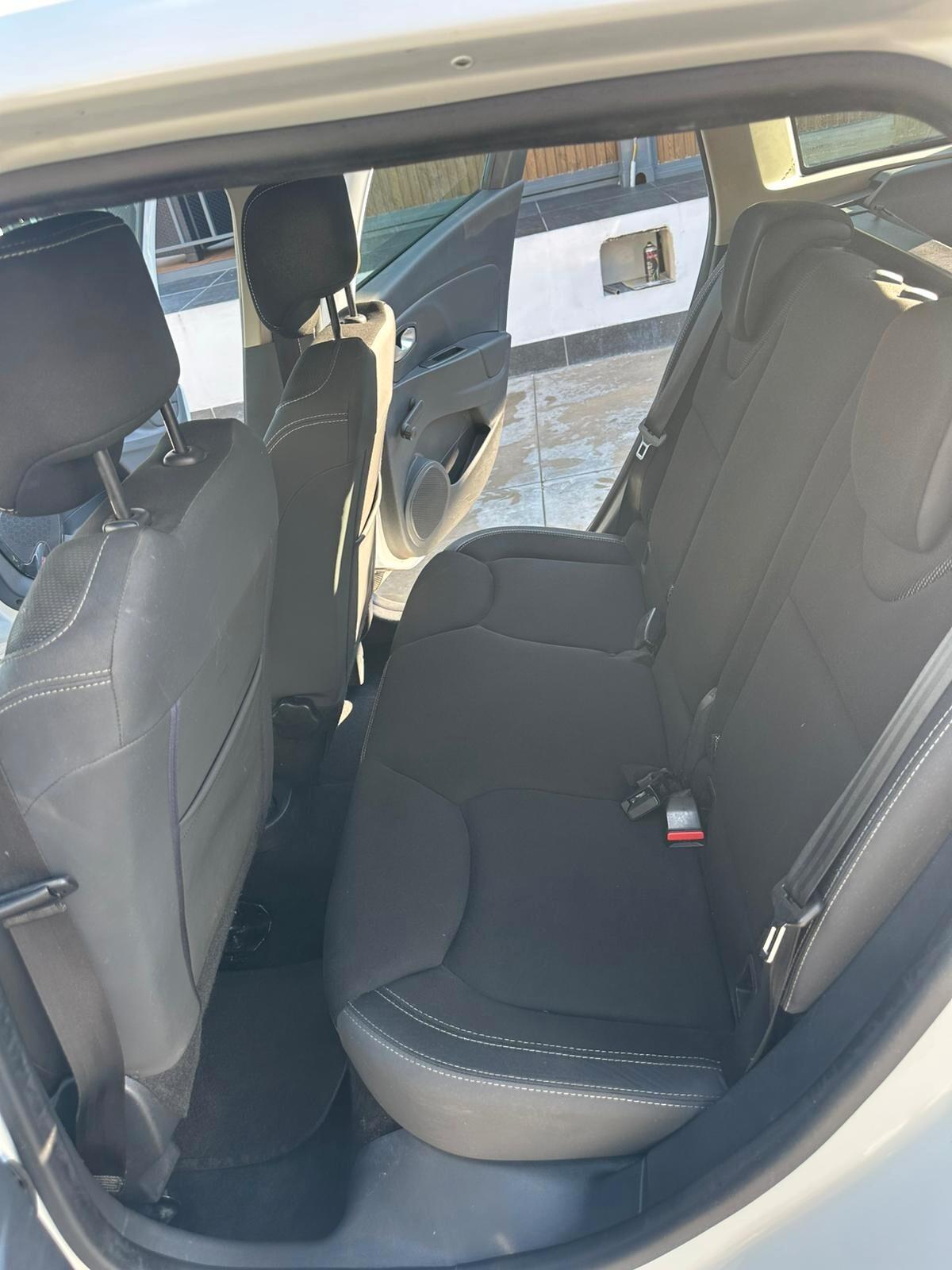 Renault Clio Sporter dCi 8V 75 CV Duel