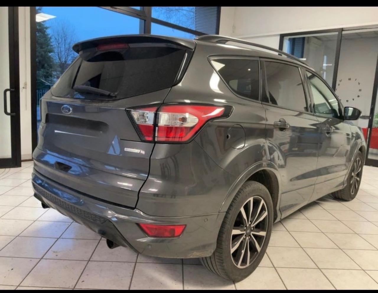 Ford Kuga 1.5 EcoBoost 120 CV S&S 2WD ST-Line