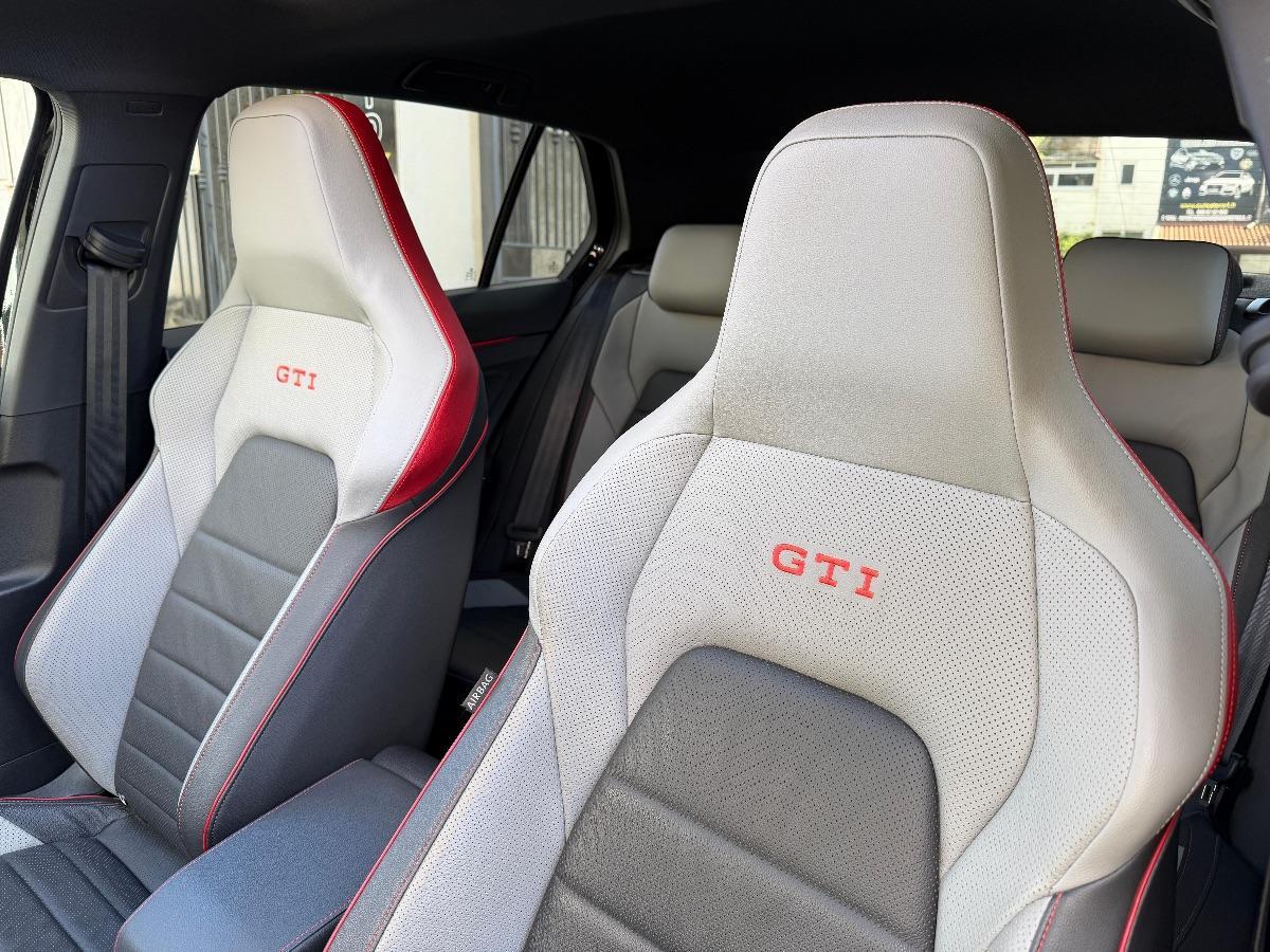 Volkswagen Golf 8 GTI 2.0 TSI 245 CV