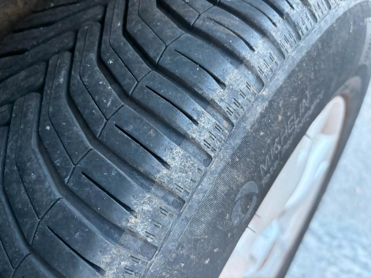 Toyota RAV4-UNICO PROPRIETARIO-4X4