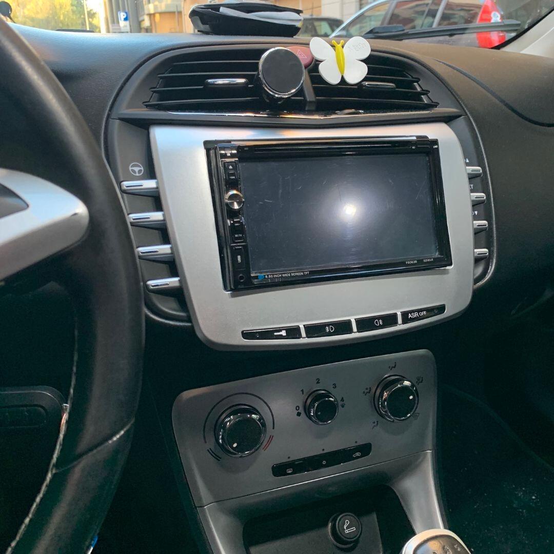 Lancia Delta 1.6 MJT DPF 105 CV Gold