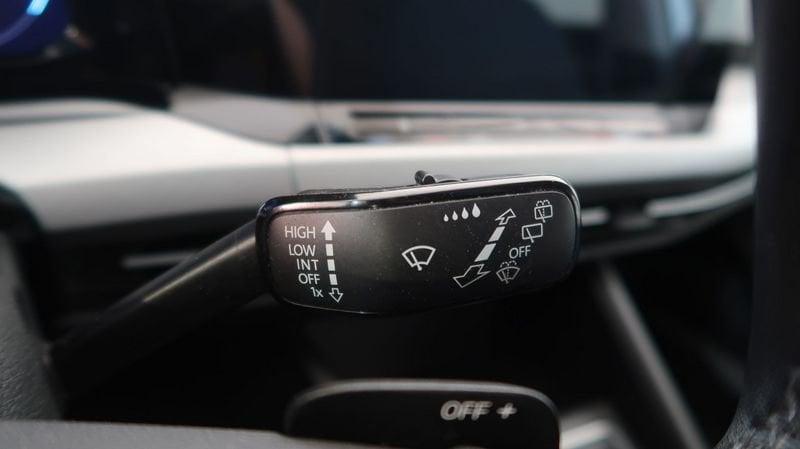 Volkswagen Golf Golf 2.0 TDI 150 CV DSG SCR Life #NAVI#SENSORI PARCHEGGIO#