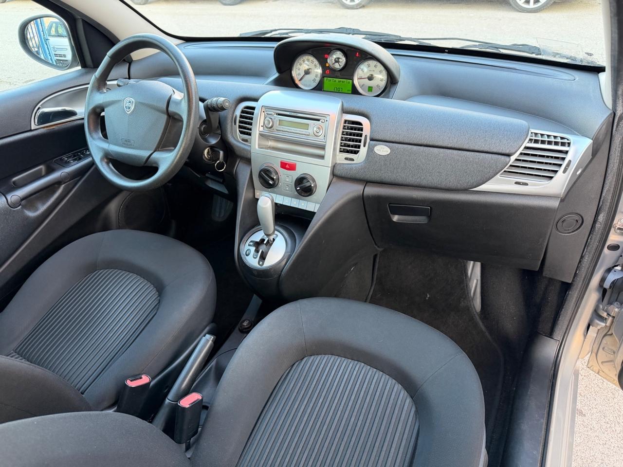Lancia Ypsilon Cambio Automatico 1.3 mjt 75 cv 2010