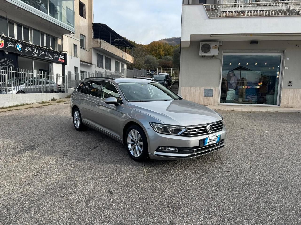 Volkswagen Passat Variant 1.6 TDI DSG Garanzia