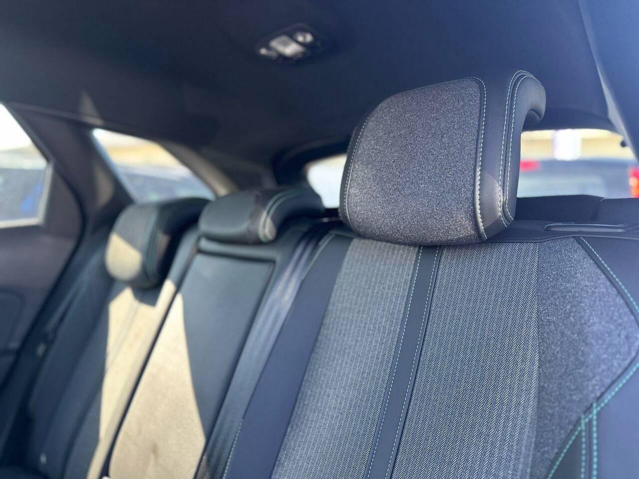 PEUGEOT 3008 II 2021 - 3008 1.2 puretech t Allure Pack s&s 130cv