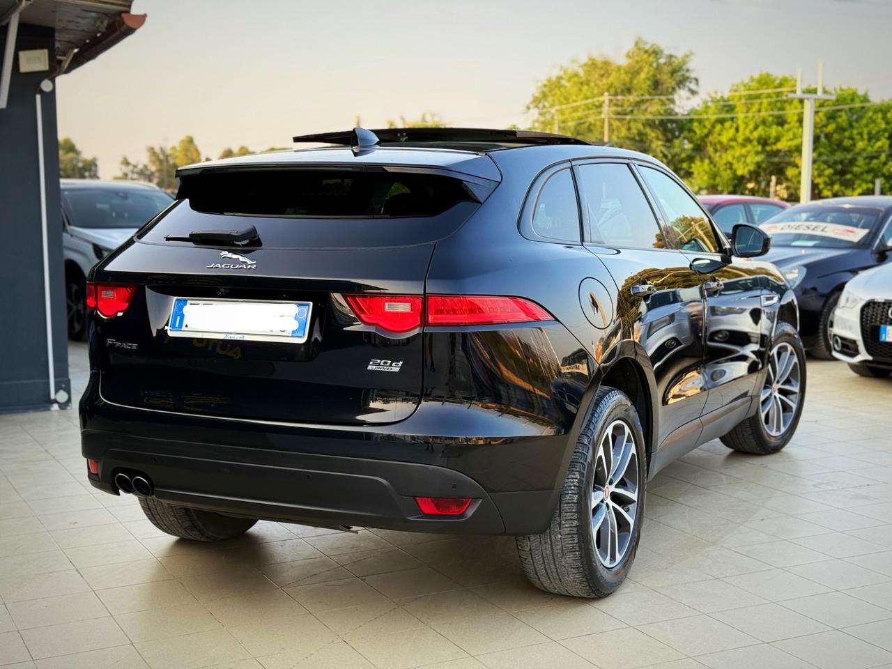 Jaguar F-Pace 2.0 D 180 CV AWD aut. Portfolio Garanzia 12 Mesi