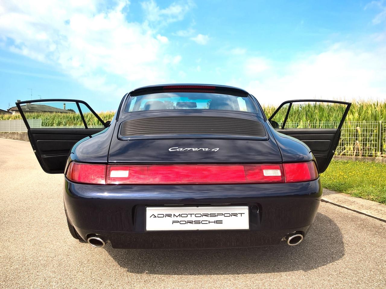 Porsche 911 993 Carrera 4 Coupé