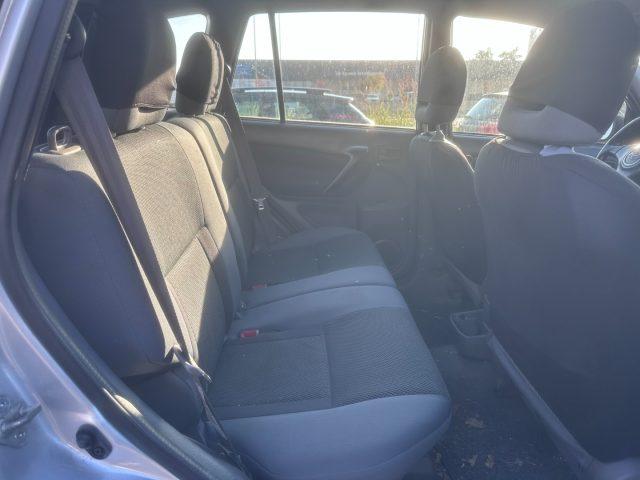 TOYOTA RAV 4 2.0 D-4D 115CV 5 porte
