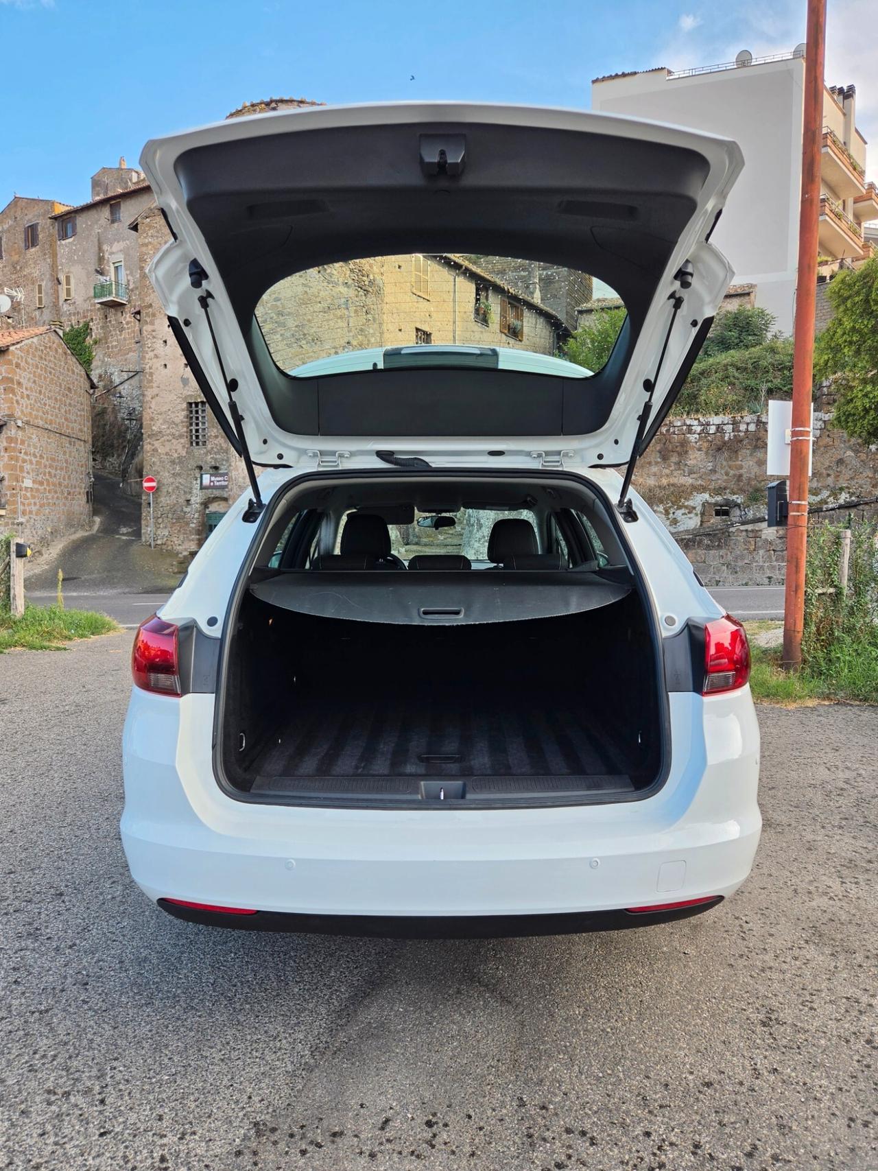 Opel Astra 1.4 Ecotec Sports Tourer Dynamic