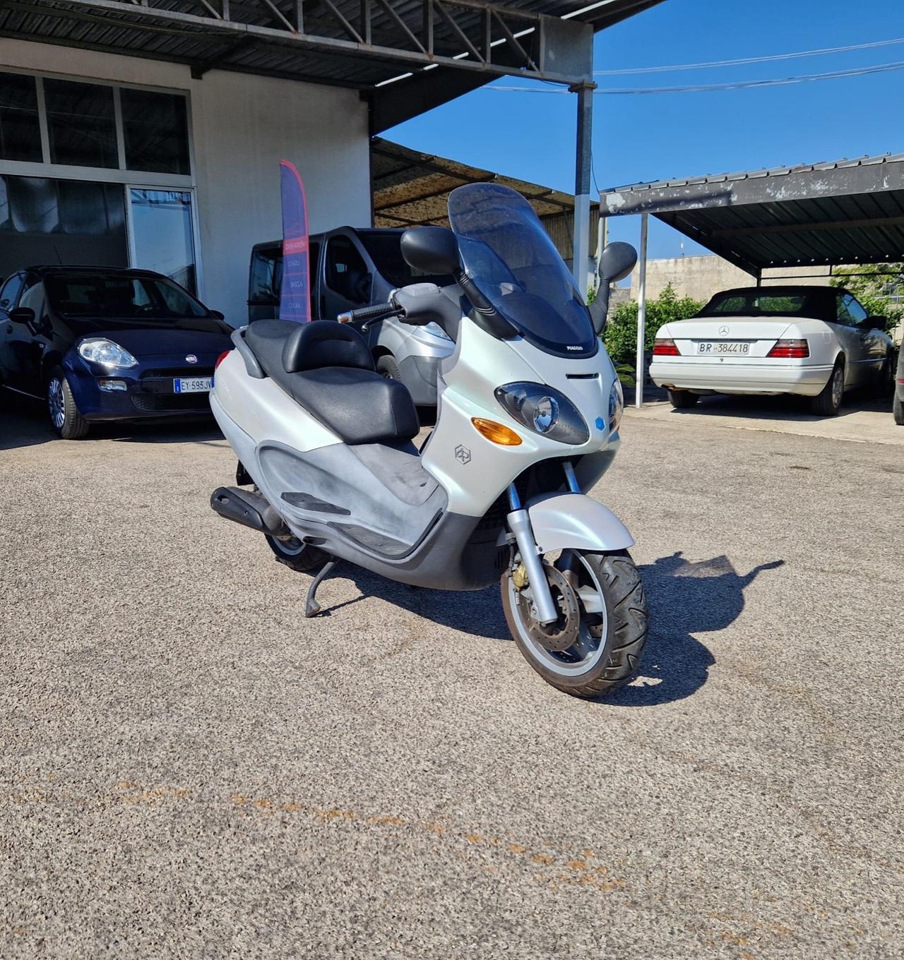 Piaggio X9 250